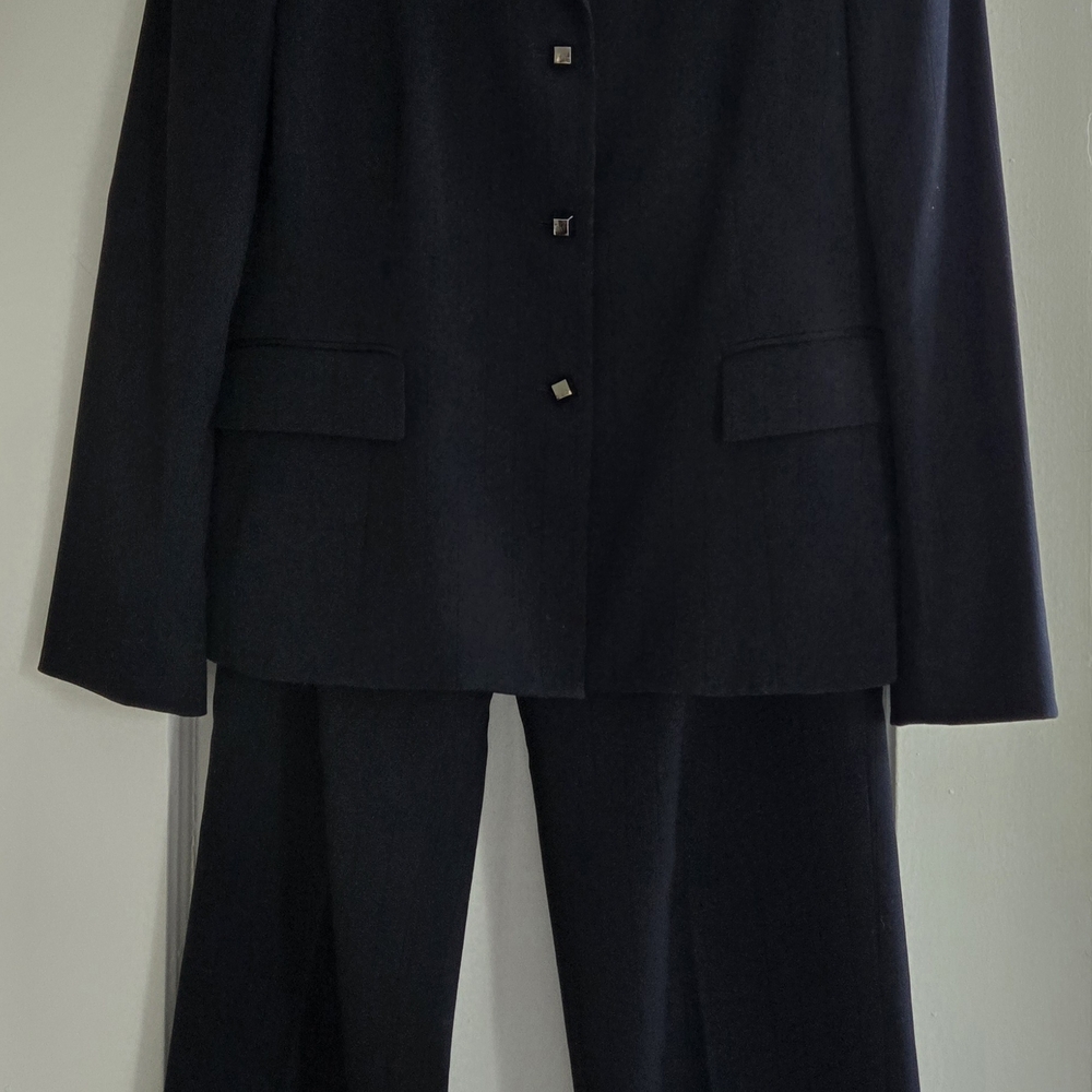 Kasper Elegant Black Ensemble
